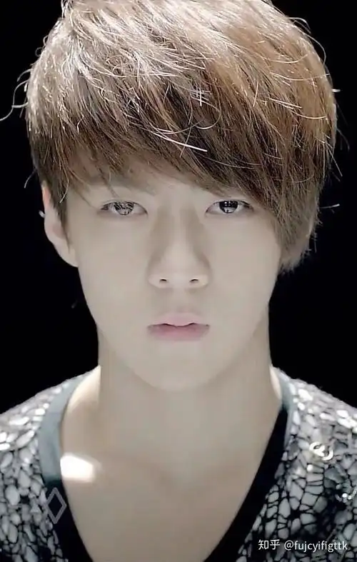 吴世勋当年十八九岁好看到啥程度