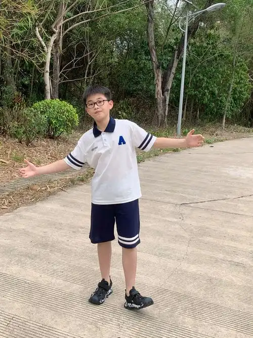 wow…小学生夏天凉鞋好穿薯了