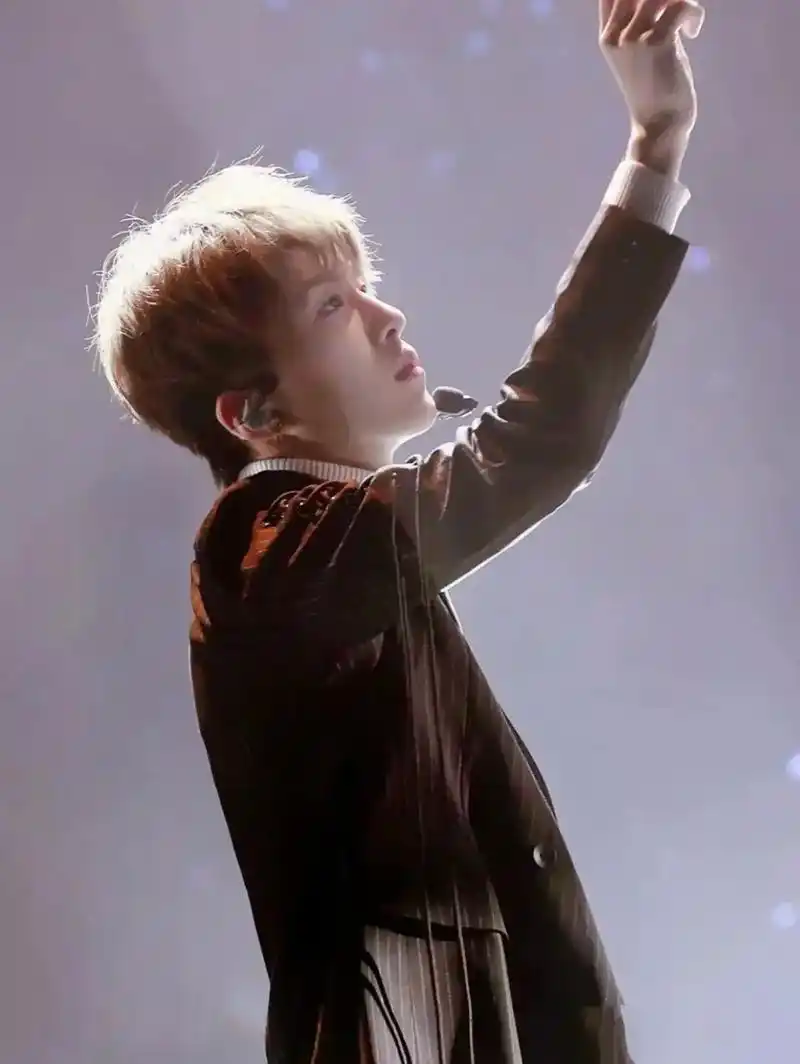 范丞丞#范丞丞waso有范 #ins #范丞丞头像 - 抖音