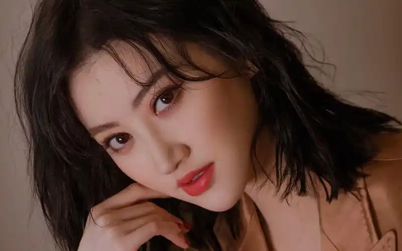 景甜温婉气写真图片桌面壁纸