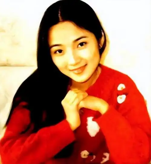 当然,王菲也没在学校里待多长时间.