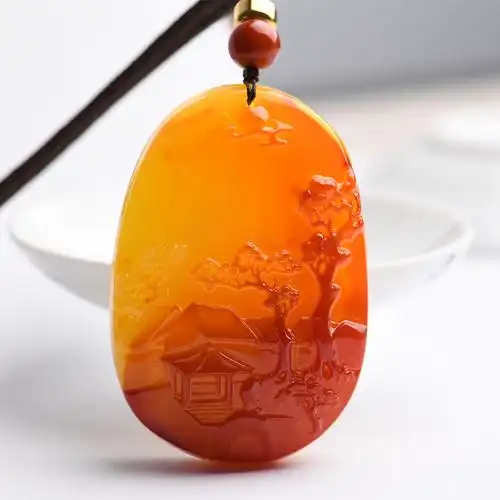 天然鸡油黄原皮老蜜蜡吊坠毛衣链原矿带皮琥珀山水无事牌男女挂件