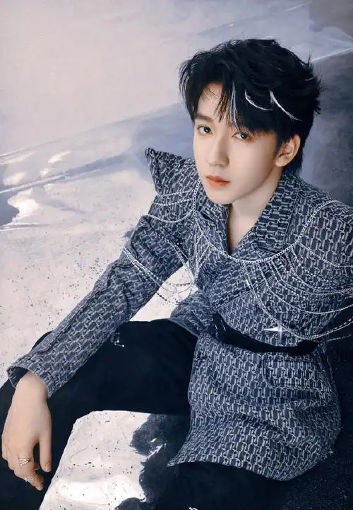 style星时尚专题##贺峻霖 fashion plate##贺峻霖 十八长翎破青空