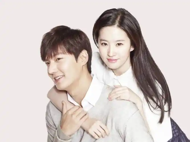 李敏镐刘亦菲这组广告图我还一直保存着…#李敏镐馒化