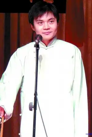 高峰将举行个人相声专场 和郭德纲合作压力大