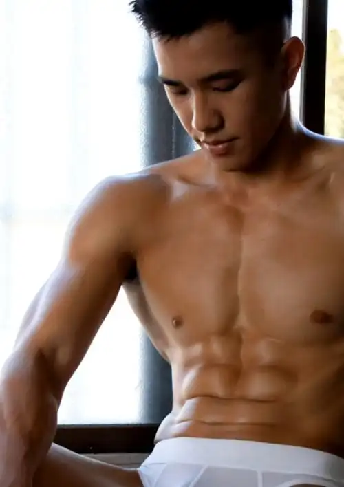 #阳光帅气小哥##腹肌男的日常##生活手记##正青春##记录生活#