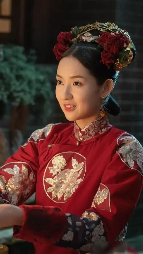 紫禁城里的小食光王玉雯美图分享这姑娘最近出镜率有点高啊