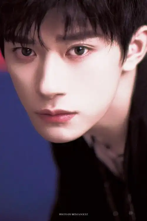 #易烊千玺电影小小的我##把春天送给刘春和#