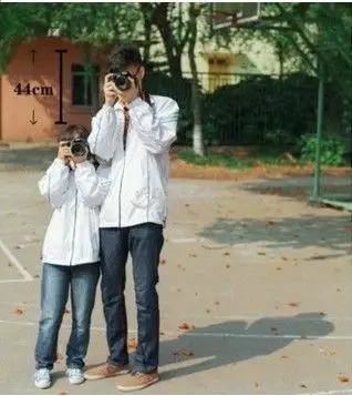 最萌身高差情侣引热议身高差距遭调侃似父女