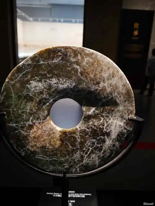 良渚博物院现展藏品玉璧