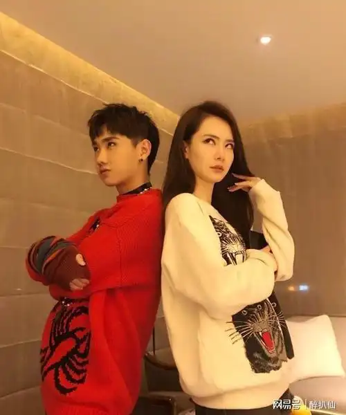 情歌转换器汪苏泷年少成名爱唱小情歌已结婚5年还有个女儿