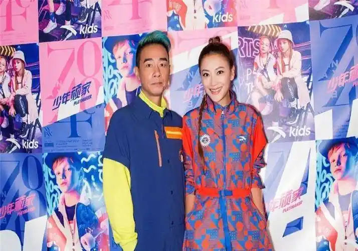 陈小春应采儿结婚10周年,相差16岁感情依旧甜蜜,令人羡慕.