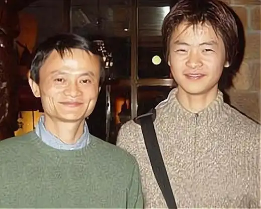 马云儿女颜值差距不小儿子遗传了母亲的美貌女儿长相酷似老爸