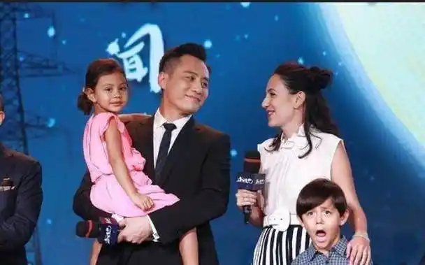 靳东_伴侣_江珊