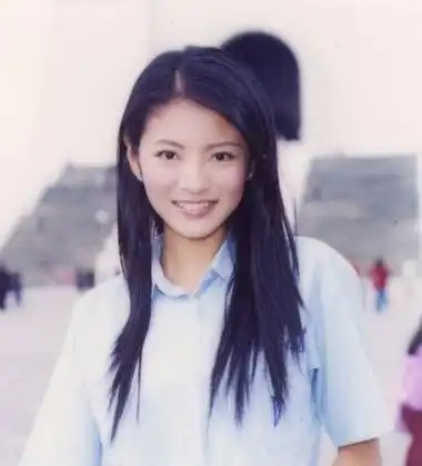 曾被横刀夺爱,嫁富豪后生子得15亿股权,安以轩如今真的幸福吗