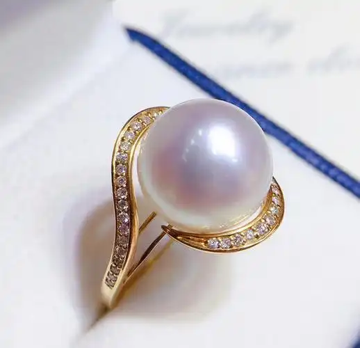 【澳白珍珠戒指】12-13mm,强光泽 极微瑕 微生长纹 带粉光 款式精致