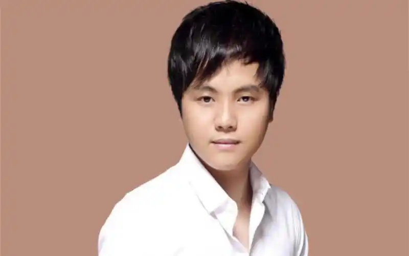 【90后怀旧】郑源—当我孤独的时候还可以抱着你,那时候的催泪王子你