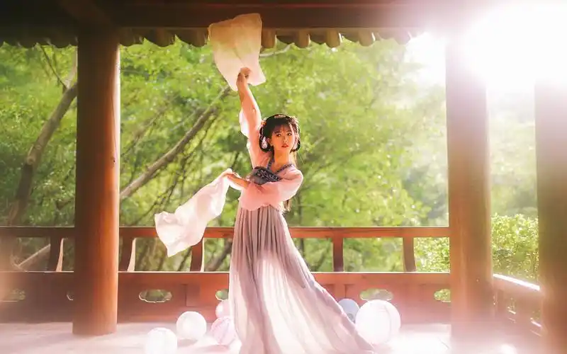 唯美的古装少女