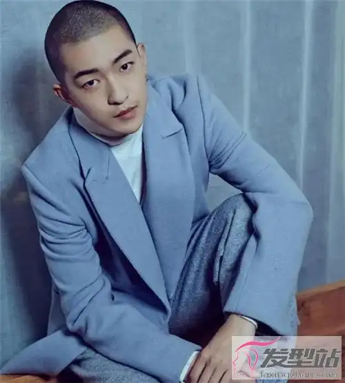 寸头发型帅气十足 型男酷帅发型首选_发型站_最新流行发型设计发型