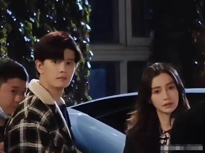 任嘉伦angelababy新剧路透曝光,演技遭嘲讽,网友:瞪眼女侠_电视剧_周