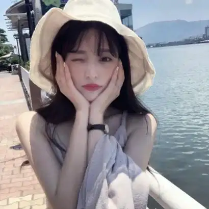 成熟女生真人头像图片