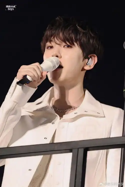 #去看边伯贤演唱会的exo成员##边伯贤准备新专辑#