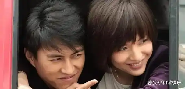 靳东2次爱上离异女受不了江珊女儿的嫌弃脸再娶李佳很幸福