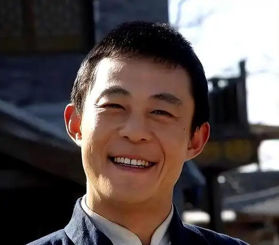 25岁娶60后44岁娶70后50岁娶90后侯勇的婚姻比戏还精彩