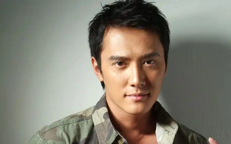 帅哥明星冯绍峰宽屏电脑桌面壁纸下载第二辑