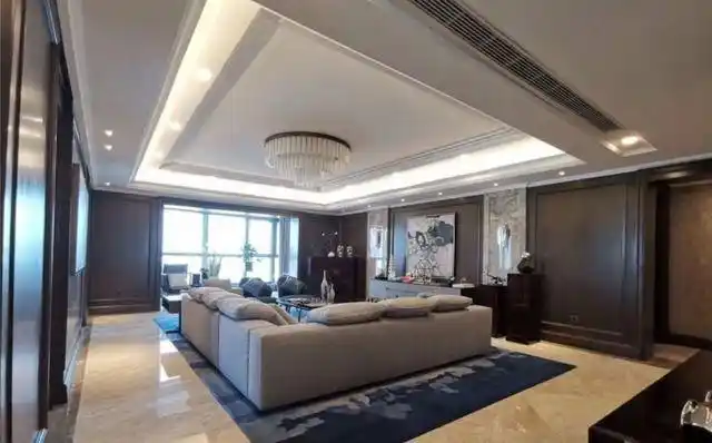 李佳琦1.3亿买上海豪宅,他的成功你学不来,看他都经历了什么