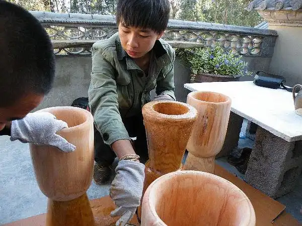 倮倮在大理的相册-我的第一批手鼓制作