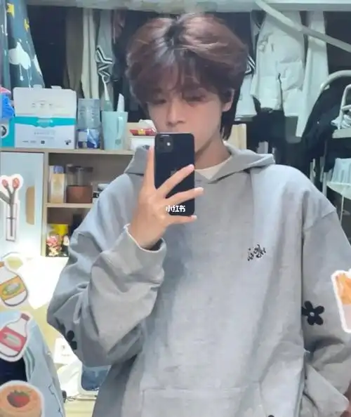 73头顶长度8-12cm,韩式发型的设计