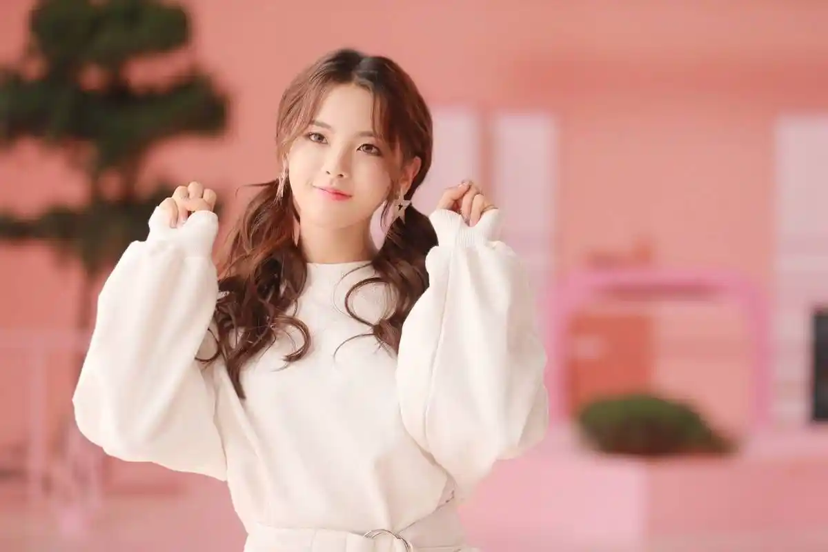 杨超越 - 堆糖,美图壁纸兴趣社区