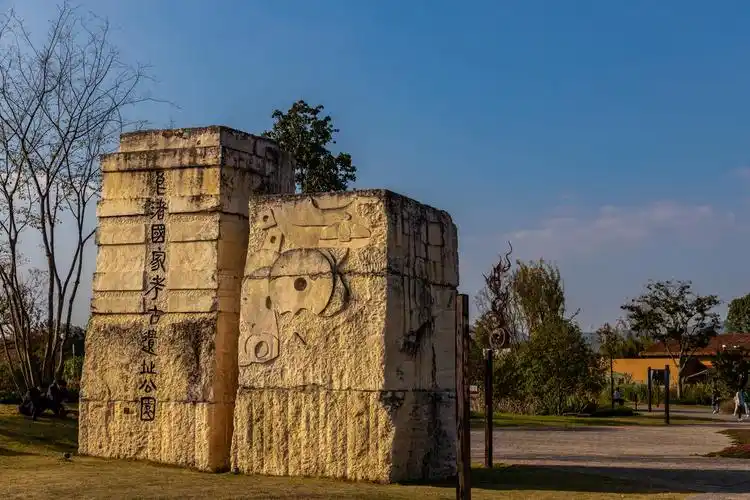 良渚古城遗址——中华第一城