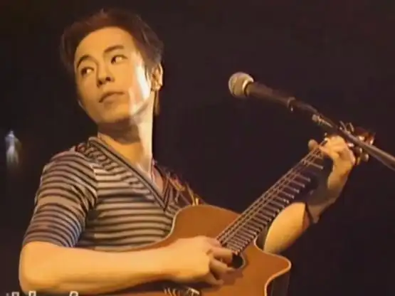 盘点黄贯中使用的吉他