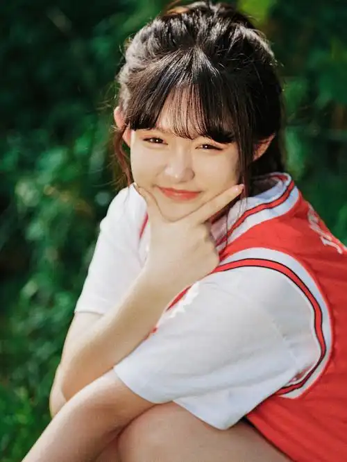 小可爱们,有没有尝试过在篮球场拍一组皂片呐!91:篮球服!