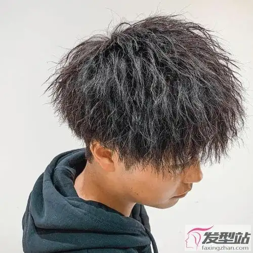 烫完锡纸烫,烫出来头发会很干