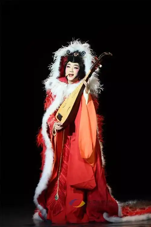 大家今晚都看李玉刚诗意歌舞剧《昭君出塞