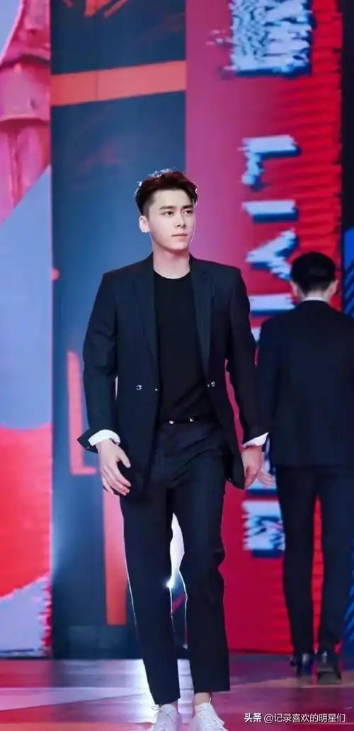 英俊|李易峰|古装剧|忧郁王子_网易订阅