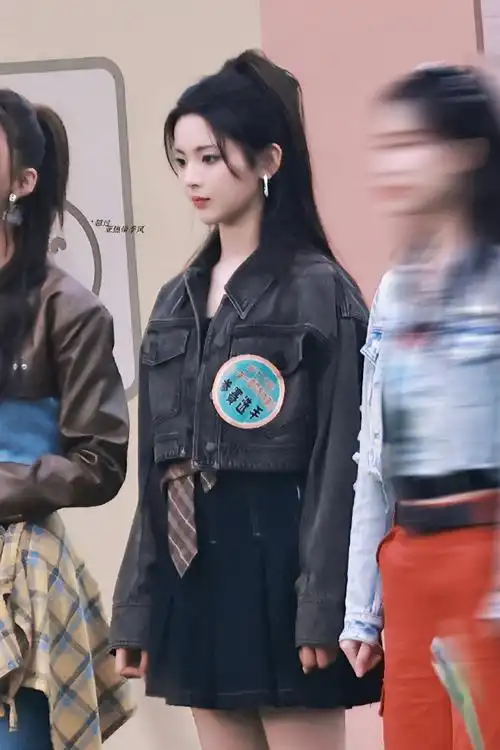 杨超越超话ycy#杨超越陈若华#230522·综艺录制宝宝的新造型好甜好