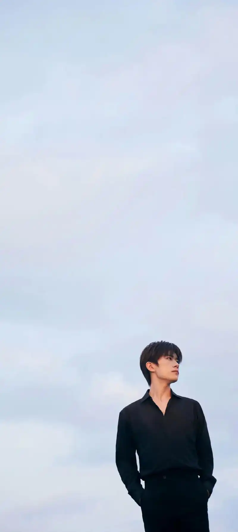 易烊千玺 易烊千玺高清壁纸来了 - 抖音