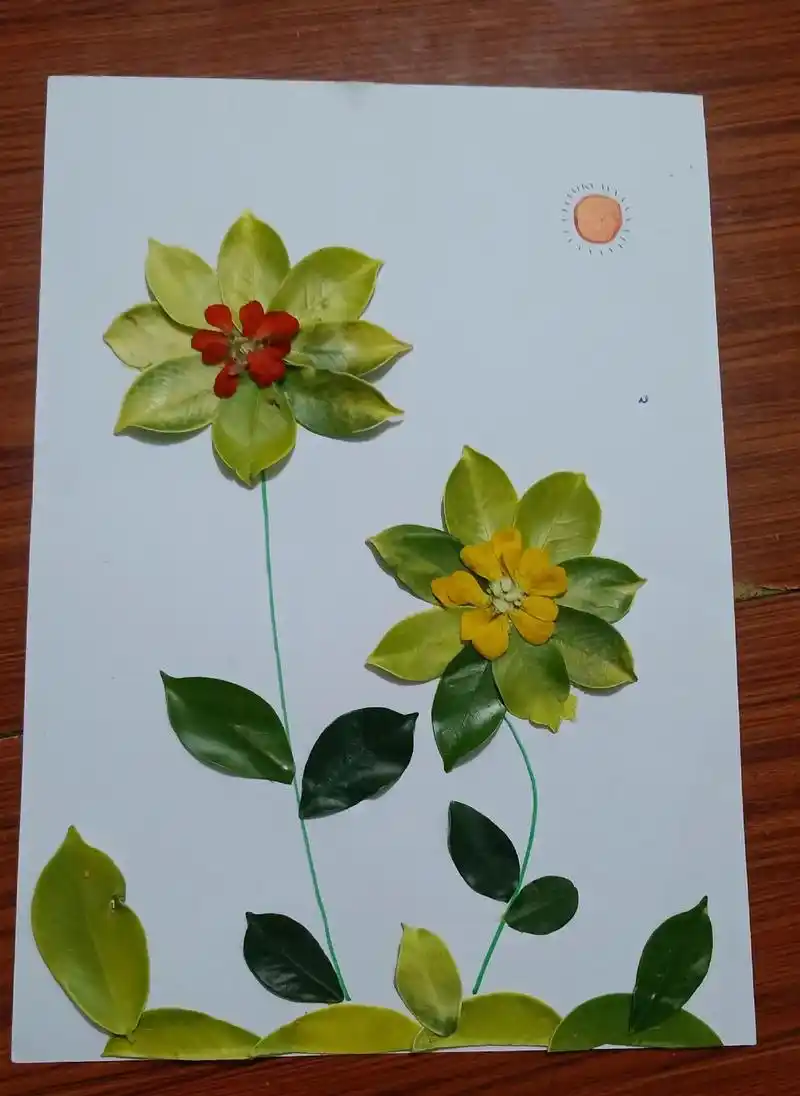 树叶粘贴画手工作业已完成