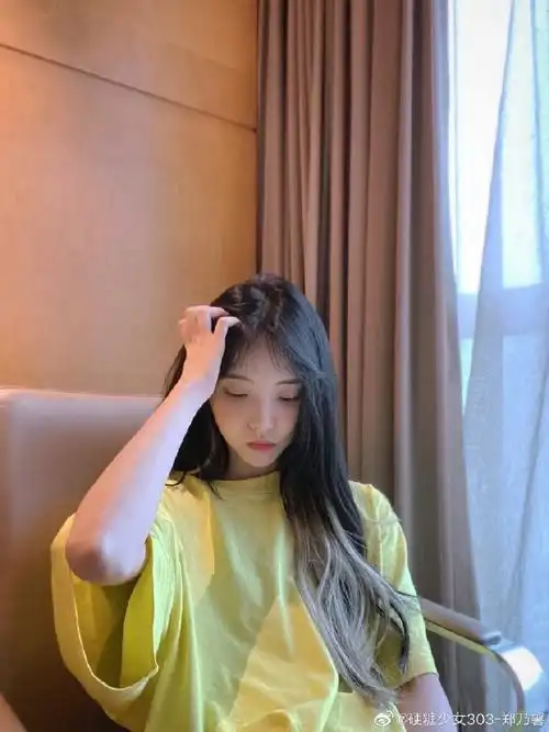 郑乃馨晒自拍#nene郑乃馨自拍照系列,ne宝简直太可爱了!