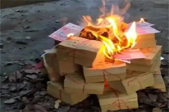 烧的东西阴间能收到吗据说纸钱可以收到寄托思念的方式