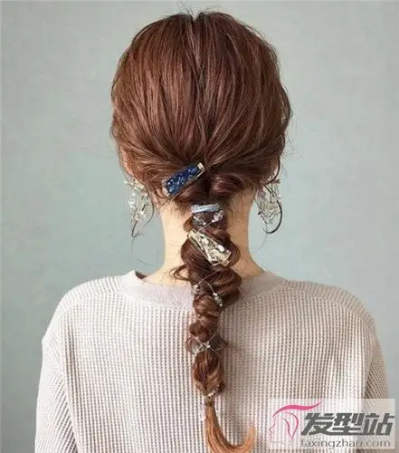 女生长发编什么发型好看慵懒感长发编发设计