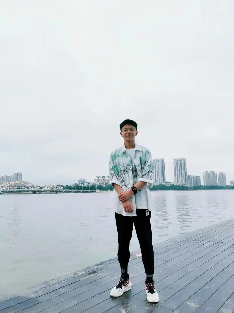 我的男孩,开学初二学生了,2008年9月出生的鼠,再过几天就 - 抖音