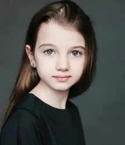 这样混的混血小孩真的美呆了帅极了