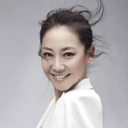 张茜新歌《青春里不知疲倦的向往》爆火网络