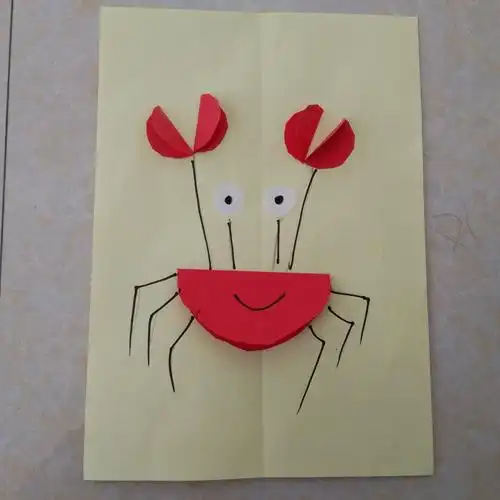 【欣贝幼儿园】小班第12周手工作品《螃蟹》