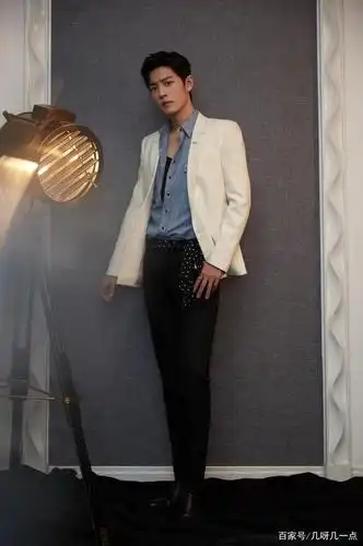 爱奇艺尖叫之夜,肖战服装合集